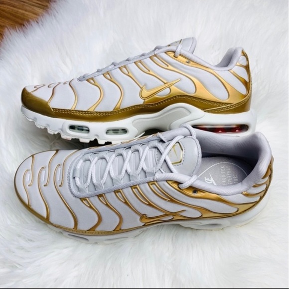 😍New Nike Air Max Plus ‘White & Gold’ - Picture 5 of 8